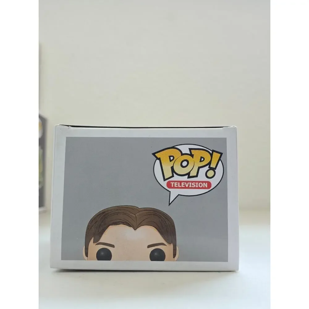 Funko POP! Television Firefly Malcolm Reynolds #135 Vinyl Figure - Picture 5 of 7